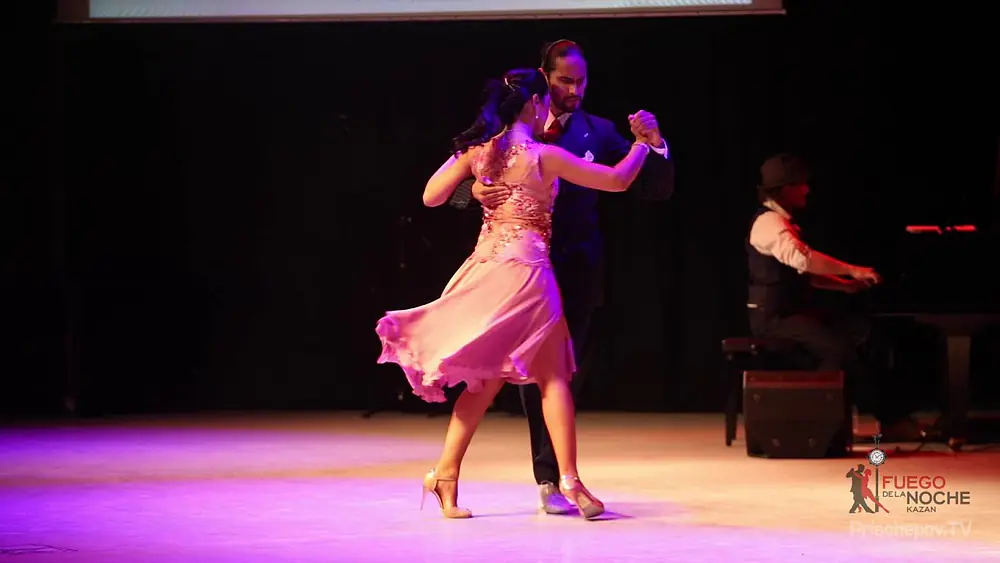 Video thumbnail for Marco Gonzalez y Valeria Gonzalez, 2, La Roulotte Tango, El Recodo