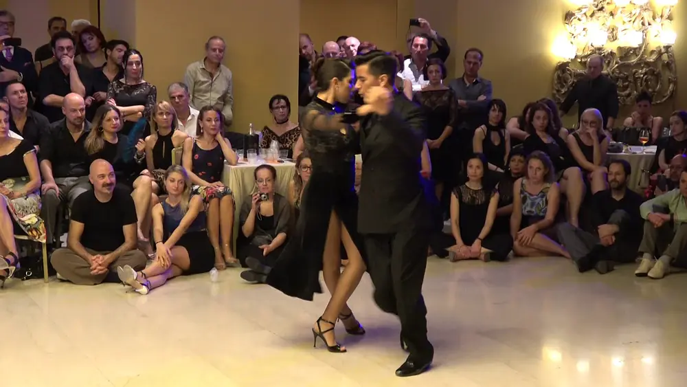 Video thumbnail for Sebastian Achaval e Roxana Suarez - Bari International Tango Congress - 02.11.2018  2.3