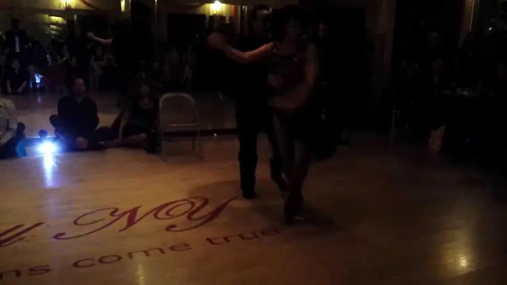 Video thumbnail for Argentine Tango: Fernanda Ghi & Guillermo Merlo - La Cachila