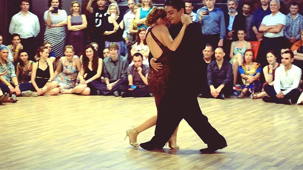 Video thumbnail for Carlitos Espinoza & Noelia Hurtado(milonga)