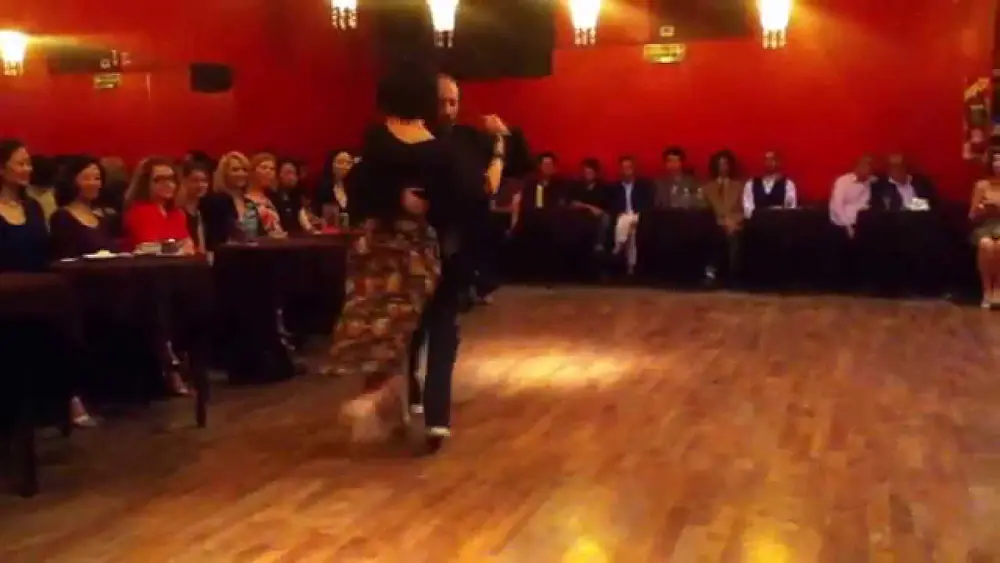 Video thumbnail for Bailaron Analia Vega y Marcelo Varela, en la Milonga de los domingos. Part.1 - 03/08/15