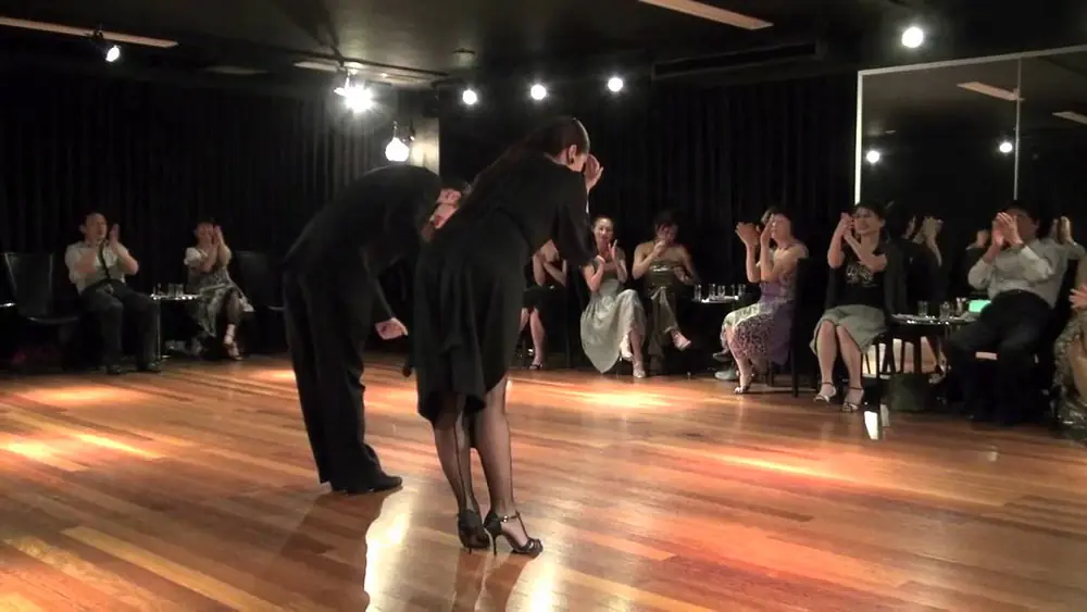 Video thumbnail for Vanesa Villalba y Facundo Pinero Demonstration on April 15, 2012 at Tango Tokyo Academy