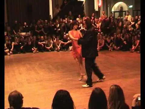 Video thumbnail for Chicho Frumboli y Juana Sepulveda / Tangomagia 2008 [4]