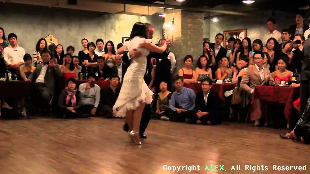 Video thumbnail for OTONO III 2011-10-01 Cristina Sosa y Daniel Nacucchio - Grand Milonga 04.mp4
