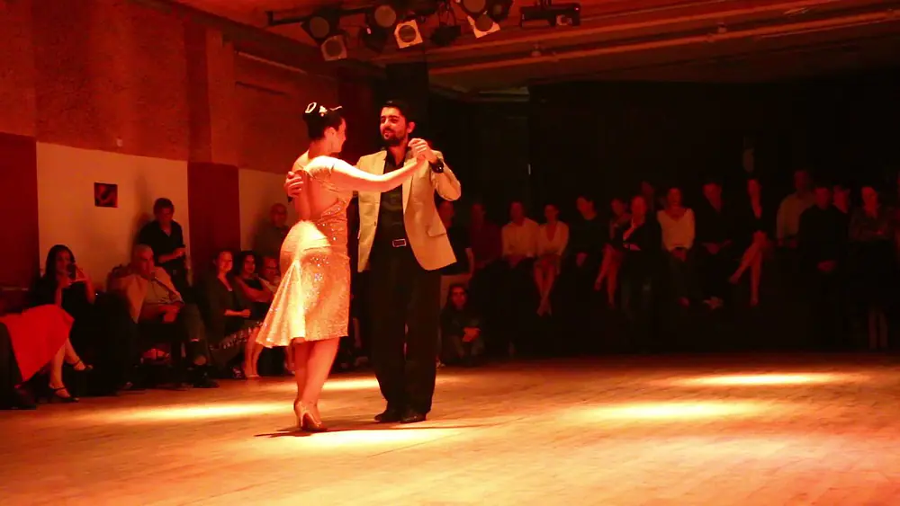 Video thumbnail for Ariadna Naveira and Fernando Sanchez - (3 Vals) - Milonga "Lo de Silvia" - 28/11/2015 Tel-Aviv