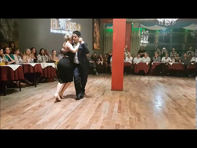 Video thumbnail for Milonga de los Domingos -  10/02/2019 - Carlitos Espinoza y Noelia Hurtado 4/4