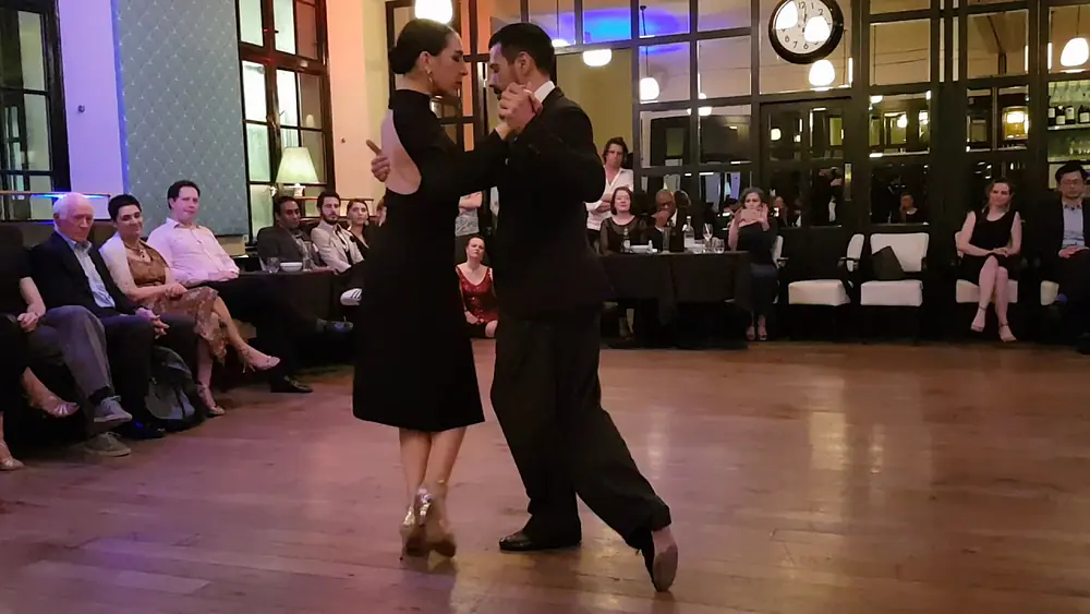 Video thumbnail for Adrian and Amanda Costa @ London City Milonga at The Mercer 2020 4/4