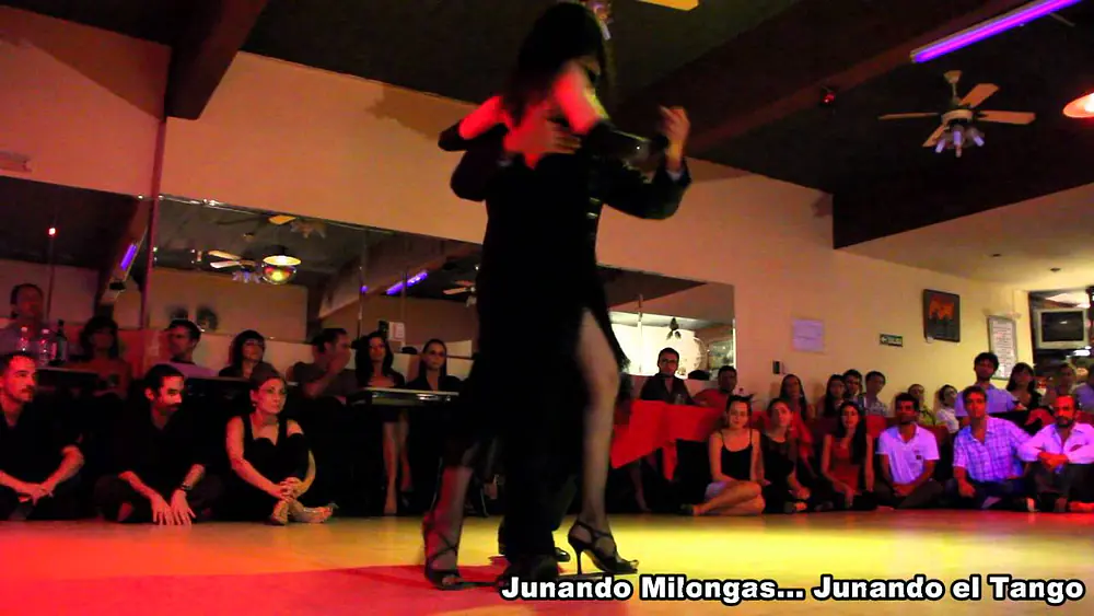 Video thumbnail for TANGUITO CEJAS Y GENOVEVA FERNANDEZ EN MILONGA10 (02)