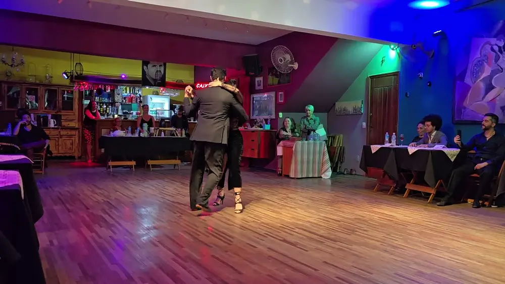 Video thumbnail for Yasmina Mamana e Müller Dantas 3/4 milonga El Último Café