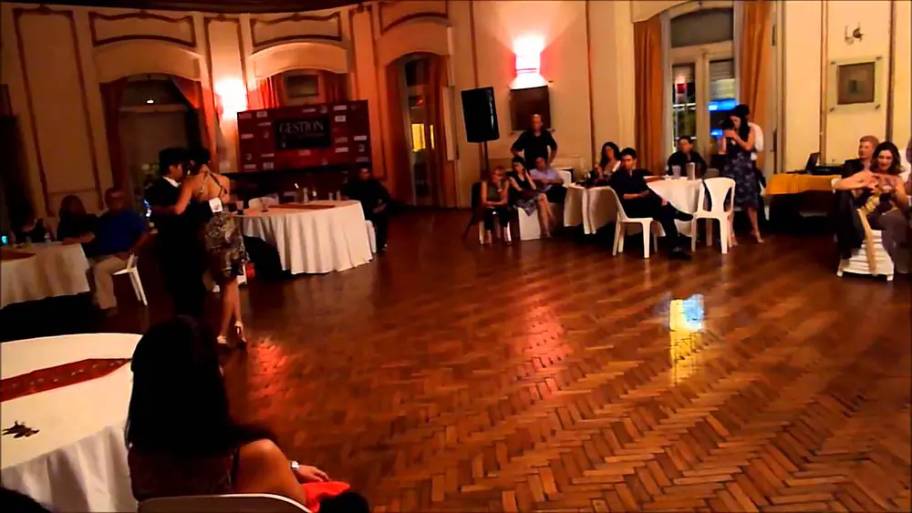 Video thumbnail for Krishna Olmedo y Evangelina Latigano bailan "El vino triste" en La Sooocial. 2013