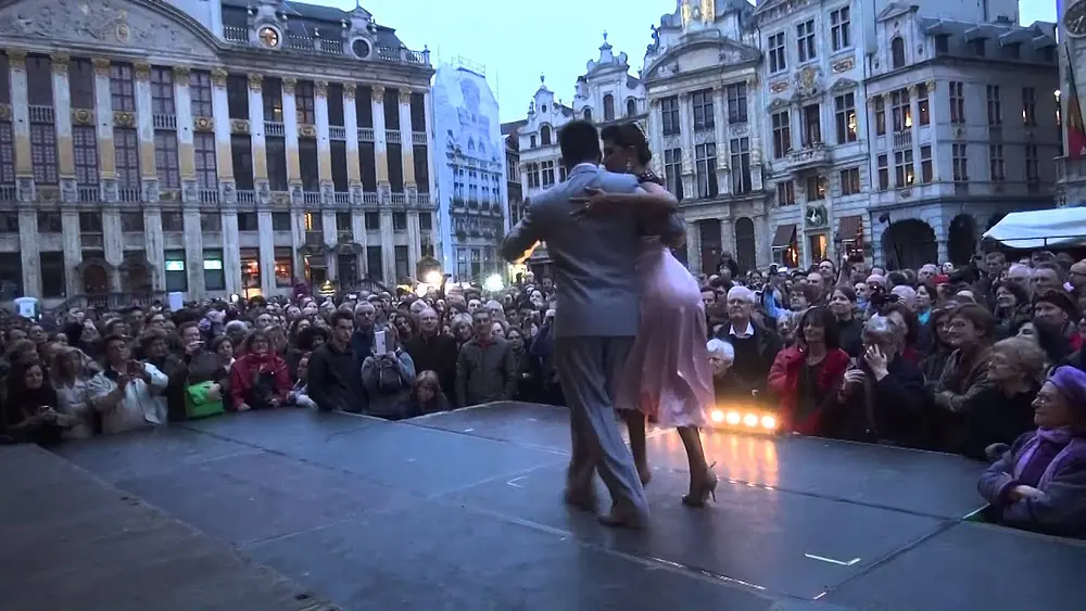 Video thumbnail for Roxana Suarez & Sebastian Achaval @ Night of the Maestros, Grande Place Bruxelles: milonga