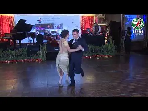 Video thumbnail for Pablo Giorgini y Noelia Coletti (Tango in Paradise 2017 - Traditional Milonga)