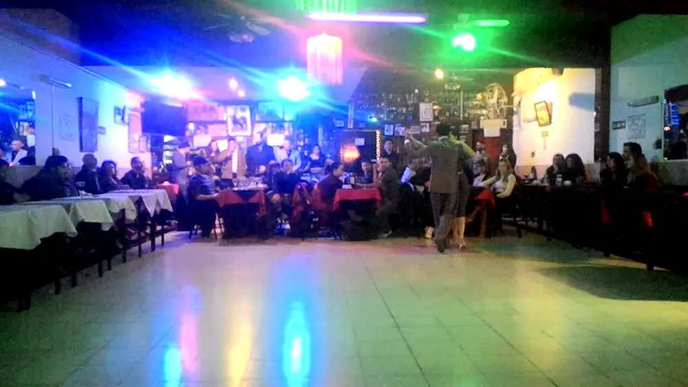 Video thumbnail for Krishna Olmedo y Yasmina Mamana 20/7/16 video 3
