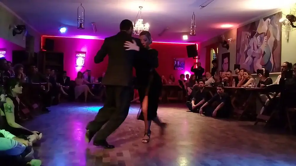 Video thumbnail for Facundo de la Cruz e Noelia Hurtado 1/4 - Mucho Tango