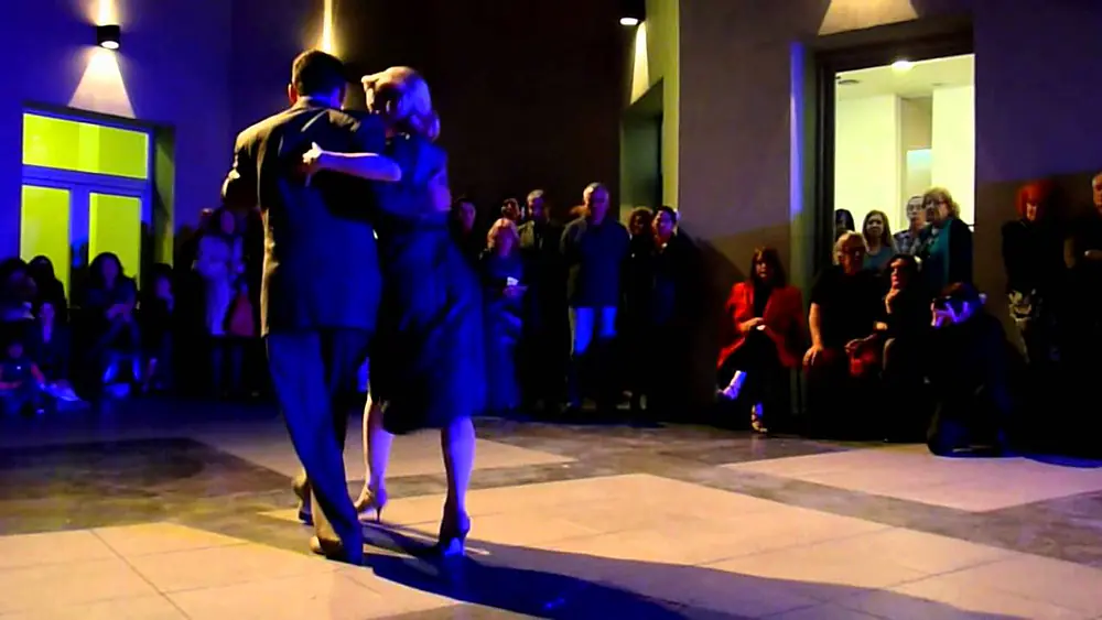 Video thumbnail for 2  Milonga del Patio presenta: Carlos Boeri y Alison Murray- Ataniche