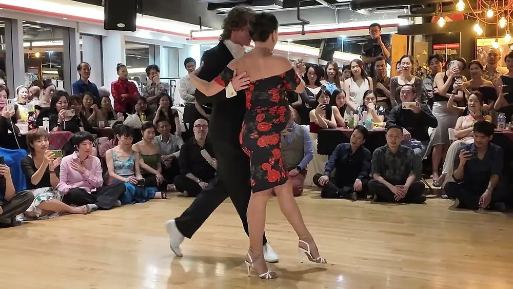 Video thumbnail for Tymoteusz Ley & Agnieszka Stach 4/4 - Comparsa Criolla (Ricardo Tanturi) Tango - Hong Kong 2024