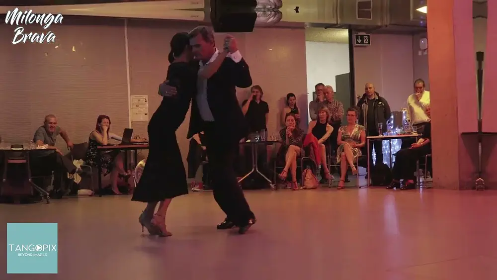 Video thumbnail for MILONGA BRAVA '24 - Juan Amaya & Valentina Garnier dance Aníbal Troilo & Alberto Marino - Cristal