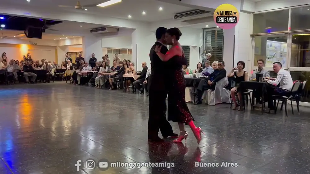 Video thumbnail for Cristina Correa y Miriam Copello  - Milonga Gente Amiga -03/MAR/2024 (1/3)