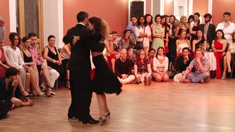 Video thumbnail for Hungarian Night: János Bicsár y Tímea Csikós - Tango Cazino 2013 - 2/5