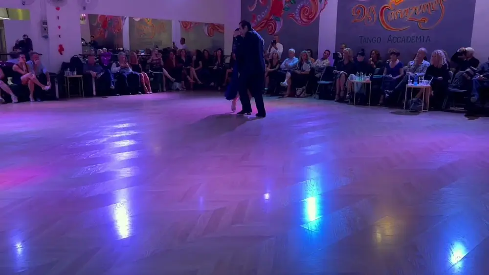 Video thumbnail for Ernesto Balmaceda & Stella Baez - 2 Corazones Tango Accademia - Rimini - 06/11/22 - 2/4