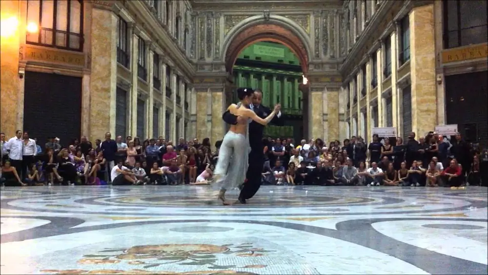 Video thumbnail for Juan Carlos Martinez y Nora Witanowsky Improvisación 1 Galleria Umberto I° Napoli 16/09/2012