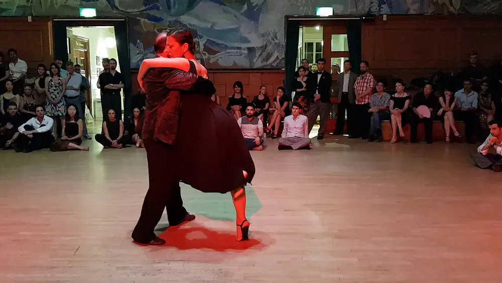 Video thumbnail for Analia Vega & Marcelo Varela 1/2 @ Tango Etnia, London 2019