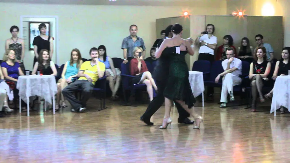 Video thumbnail for Carlos & Brigita Rodriguez de Boedo Tango. Milonga Samara May 2015