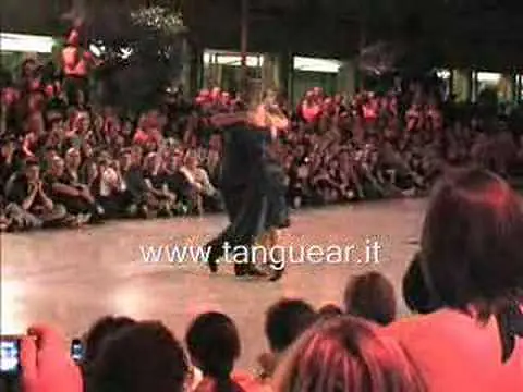 Video thumbnail for Javier Rodriguez y Andrea Missé - 8 Tango Torino Festival