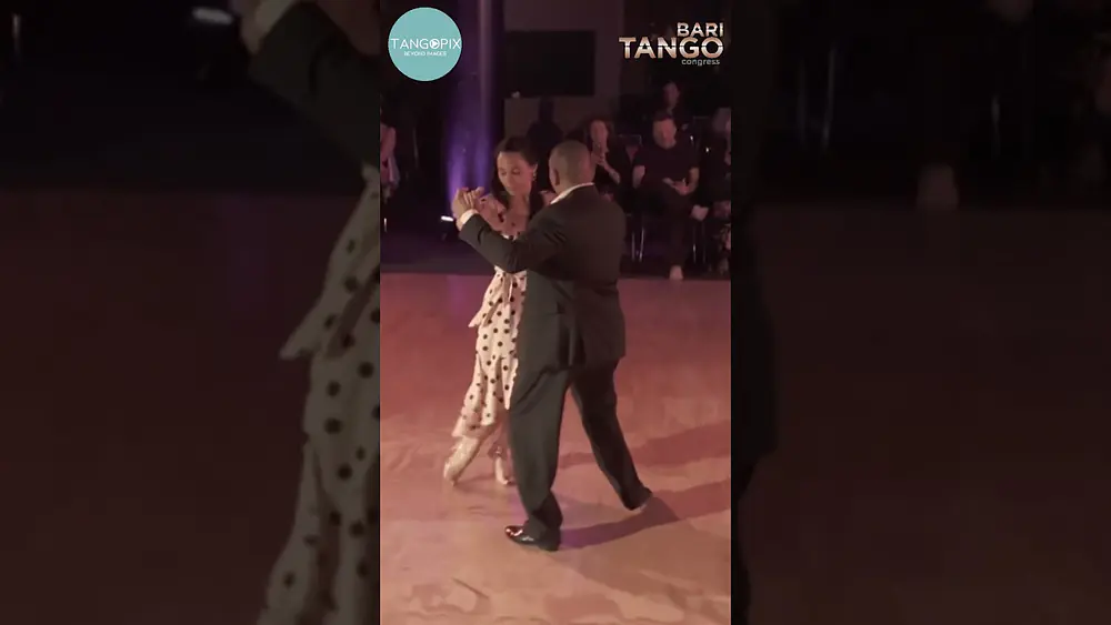 Video thumbnail for BARI TANGO CONGRESS '24 - Carlos Estigarribia & Marina alcalde dance Ariel Ardit - La Mendiga