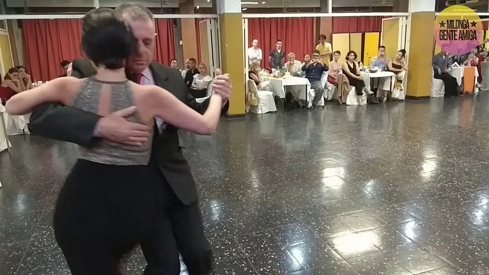 Video thumbnail for DOMINGO 8  DE MARZO - Flor Argento y Claudio Strang en Milonga Gente Amiga