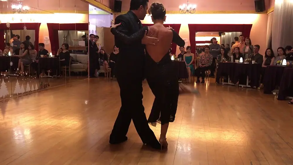 Video thumbnail for Laila & Leandro Oliver in Hong Kong 2017 Welcome milonga 2/3