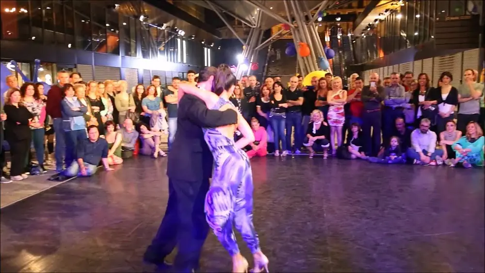 Video thumbnail for Nora Witanowsky y Juan Carlos Martinez-"Tango Canyengue".