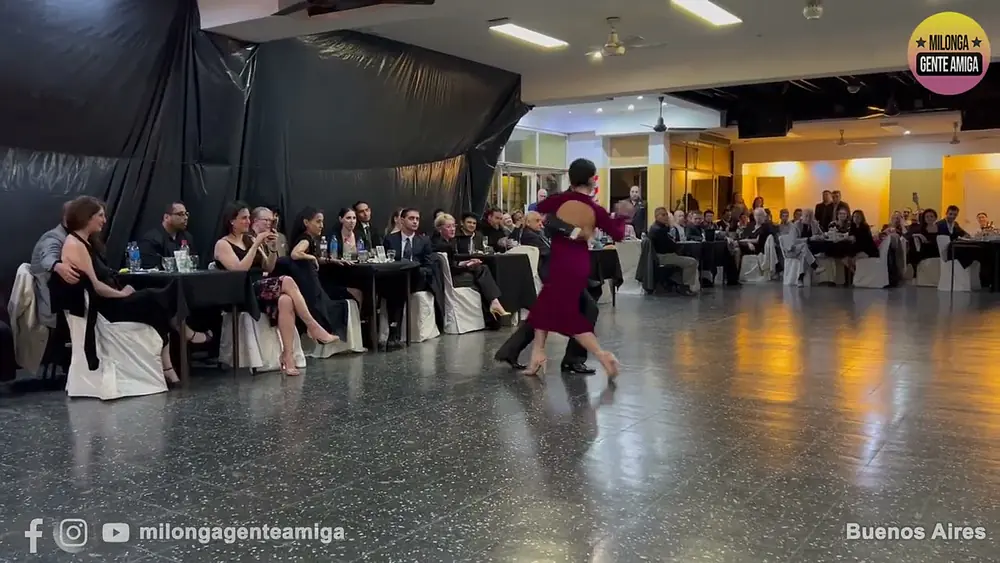 Video thumbnail for Daniel Barria y Krishna Olmedo - Milonga Gente Amiga - 24/SEP/2023 (2/3)