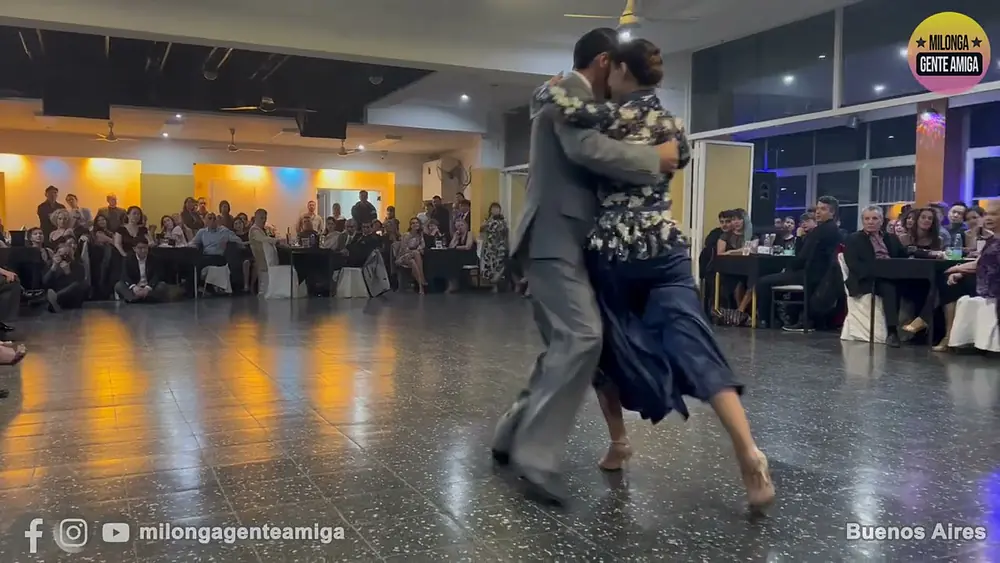 Video thumbnail for Cristian Lopez y Naoko Tsutsumizaki - Milonga Gente Amiga - 20/AGO/2023 (2/2)