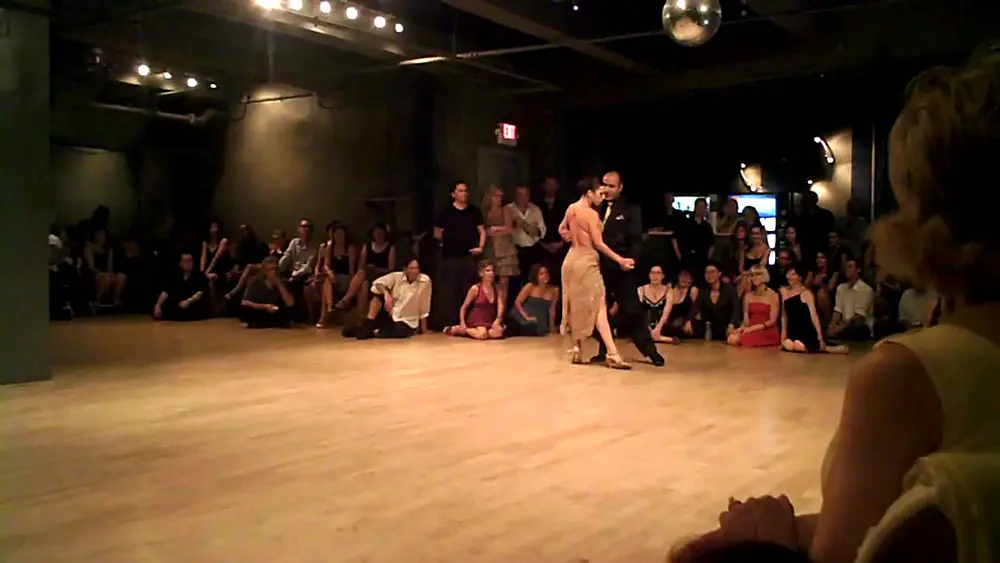 Video thumbnail for Argentine Tango: Claudio Villagra & Romina Levin