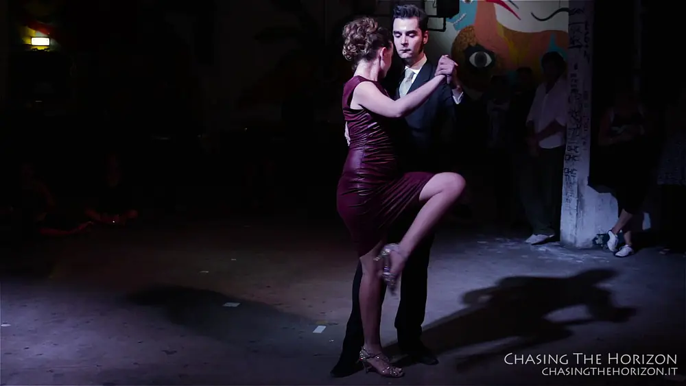 Video thumbnail for Marco Nodari y Claudia Cavagnini - BUNKER Tango - Turin 2016 ( 4-4 Tango )