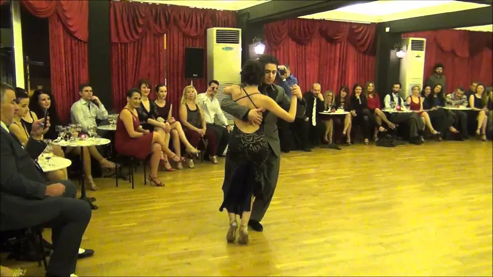 Video thumbnail for Lucas Gauto & Naima Gerasopoulou - Show 3/4 @ Academia del Tango, Milonga "El Cabeceo"