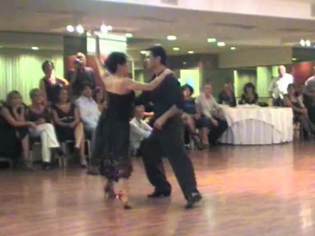 Video thumbnail for IX Encuentro de Aficionados al Tango Gabriel Angio-Natalia Gamez _6/7.mpg