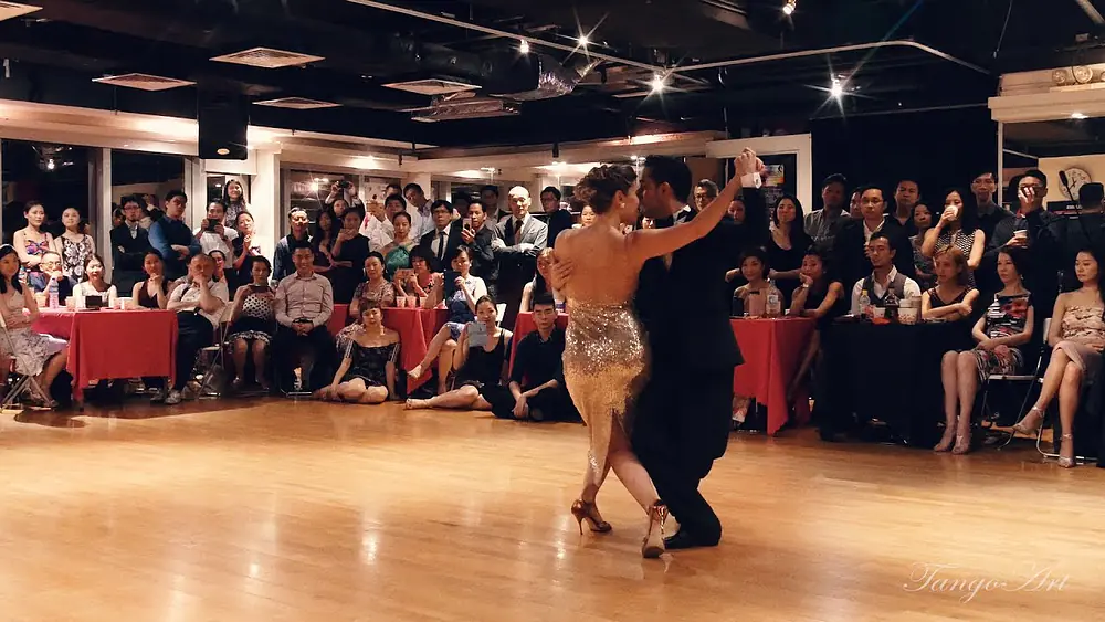 Video thumbnail for Juan Martín Carrara y Stefanía Colina,Tango Xtreme, 19 May 2018, Hong Kong (4/4)