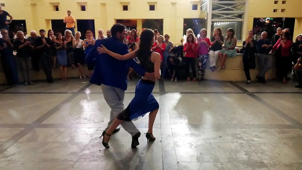 Video thumbnail for Veronica Toumanova & Demetrio Scafaria in Reggio Calabria "Que tarde que has venido" Hector Varela