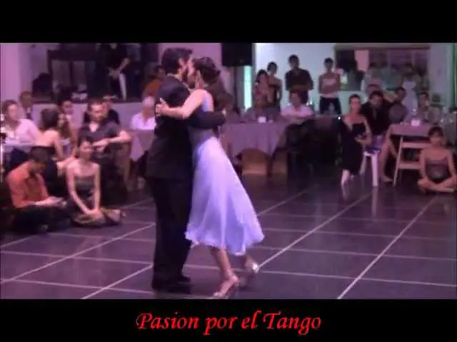Video thumbnail for VERONICA VAZQUEZ & ALEJANDRO BERON bailando el Vals PEDACITO DE CIELO en FLOREAL MILONGA