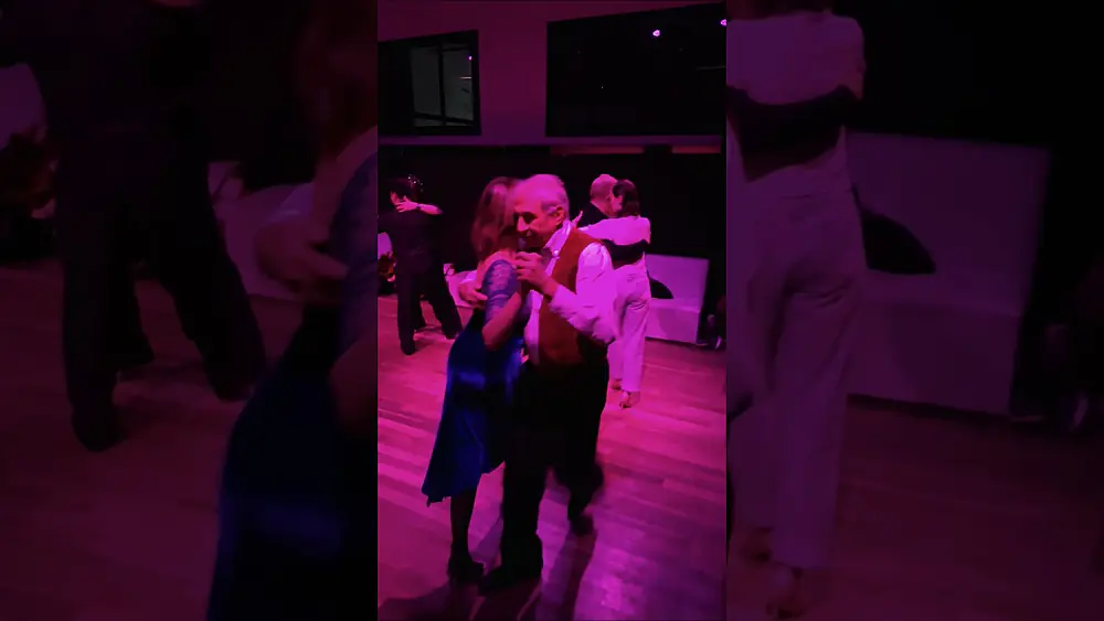 Video thumbnail for Milongueando en Sensaciones de tango milonga en El Juvenil Mariana y Carlos Neuman