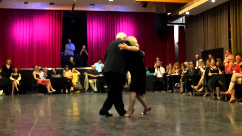 Video thumbnail for Rosa y Carlos Perez bailan Canaro in Encuentro de Tango Salon in Eupen