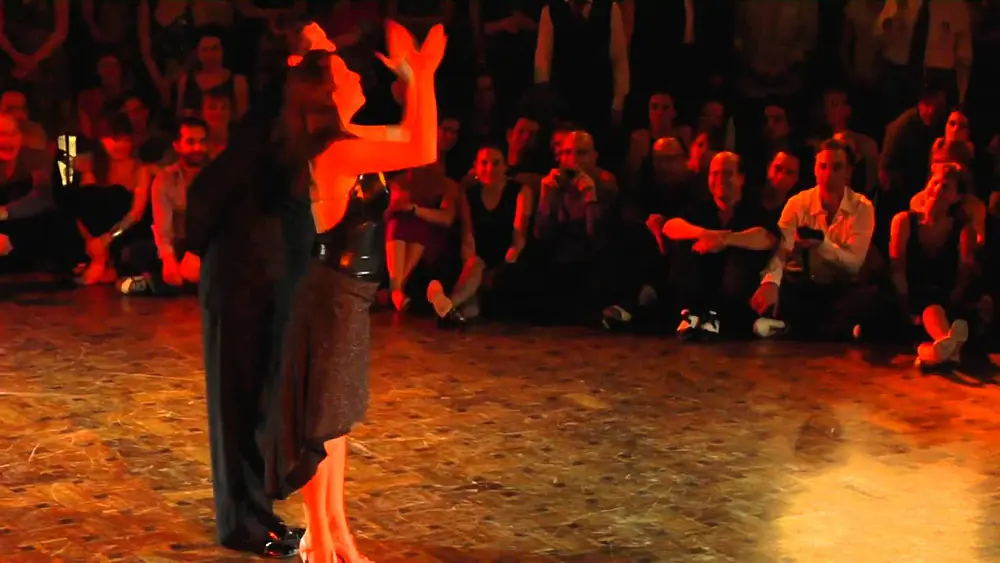 Video thumbnail for BTF 2011 - demo 2 El Pájaro (Diego Riemer) y Maria Belén @ Brussels tango festival