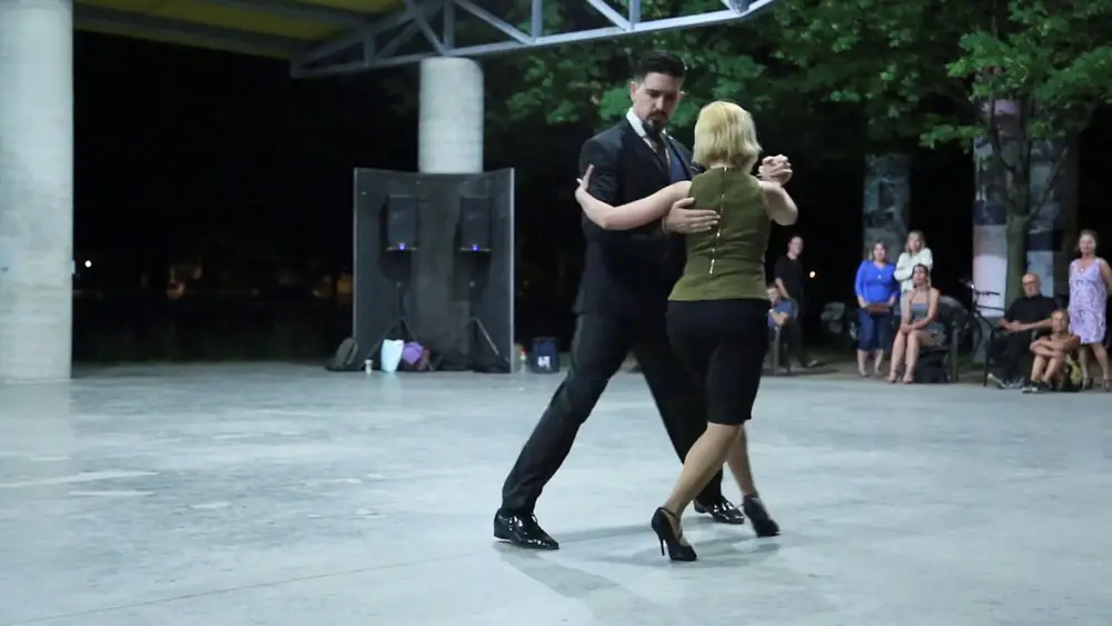 Video thumbnail for LEANDRO HAEDER et HEBE LUCIA HERNANDEZ, "Dime Mi Amor" (tango).