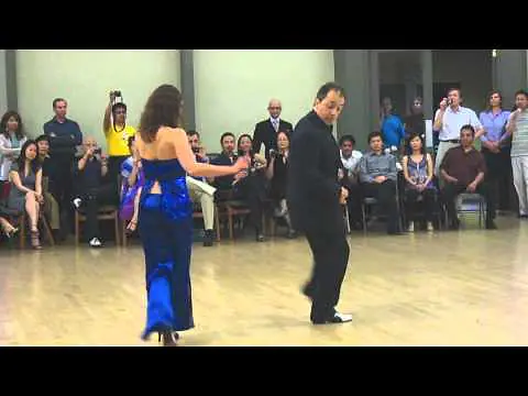 Video thumbnail for Gustavo Naveira & Giselle Anne, "Alas Rotas", 1/4