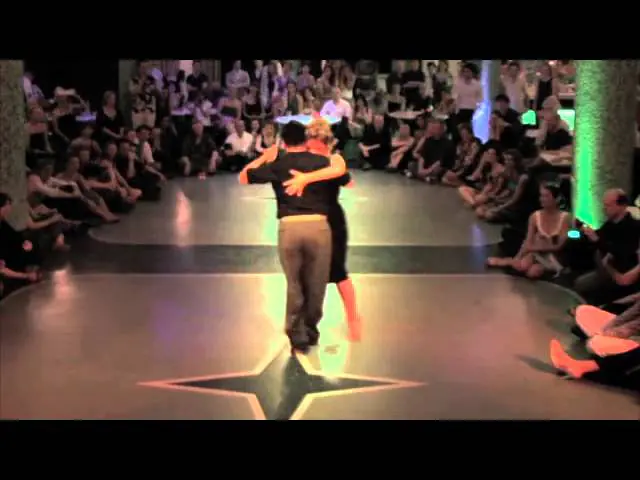 Video thumbnail for Noelia Hurtado & Carlitos Espinoza - MILONGA