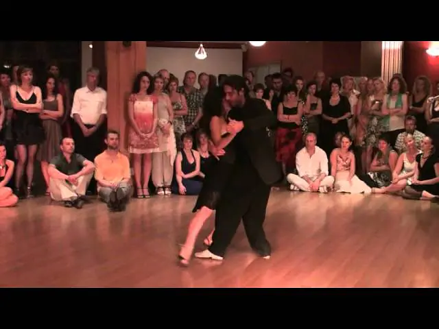 Video thumbnail for Leandro Furlan y Gaia Pisauro 4/4 (August 26, 2011)