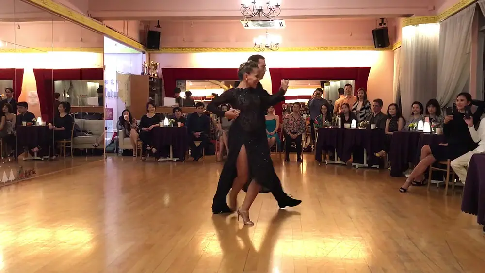 Video thumbnail for Laila & Leandro Oliver in Hong Kong 2017 Welcome milonga 1/3