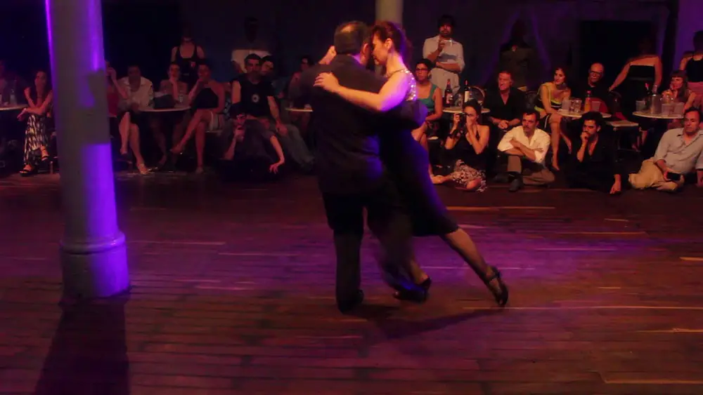 Video thumbnail for Gustavo Naveira y Giselle Anne - 22/12/2017 - Milonga de los Trabajadores del Tango Danza 5/5